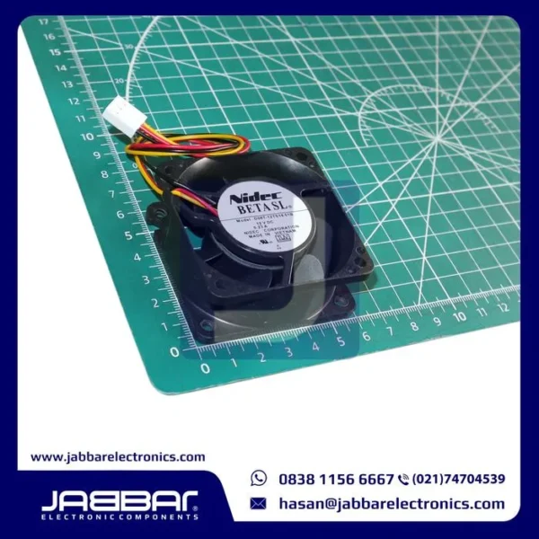 D06T-12TS16 01B 12VDC 0.23A FAN (3 Cable - 6x6x2.5cm)